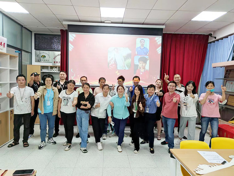 合影1(1)-750.jpg
